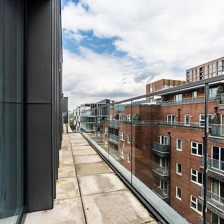 City Living Penthouse Apartment With Parking マンチェスター エクステリア 写真