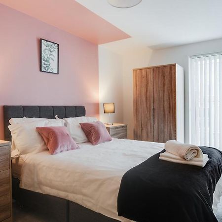 City Living Penthouse Apartment With Parking マンチェスター エクステリア 写真