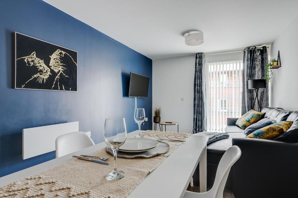 City Living Penthouse Apartment With Parking マンチェスター エクステリア 写真
