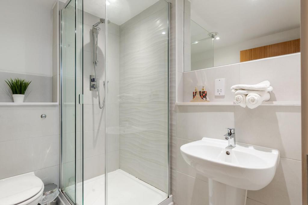City Living Penthouse Apartment With Parking マンチェスター エクステリア 写真