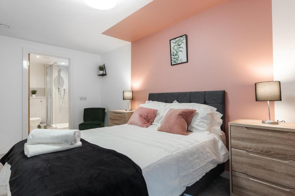 City Living Penthouse Apartment With Parking マンチェスター エクステリア 写真